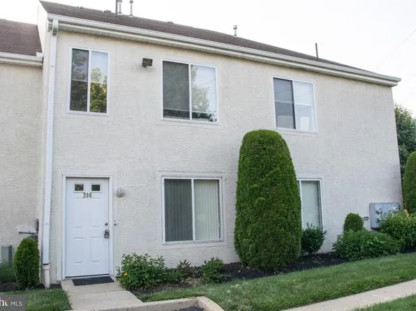 206 Louis Ct #J206, Philadelphia, PA 19114