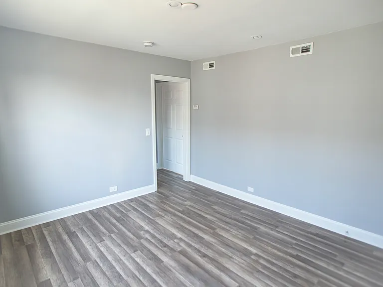 2533 Ridgeland Ave #2 — Photo 12