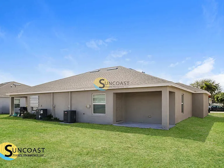 448 Tioga St — Photo 10