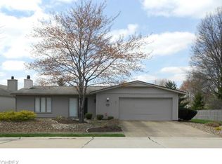11018 Southwind Ct, Strongsville, OH 44136