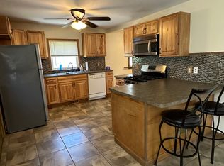 9 Talmadge St #1, Derby, CT 06418