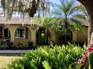 1320 Berkshire Dr, Brandon, FL 33511