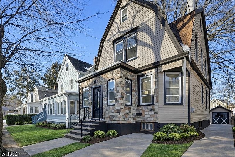 1st image of 14 Ruth St