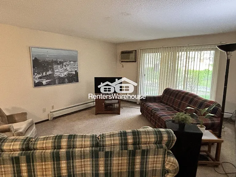 1700 Four Oaks Rd #124 — Photo 7