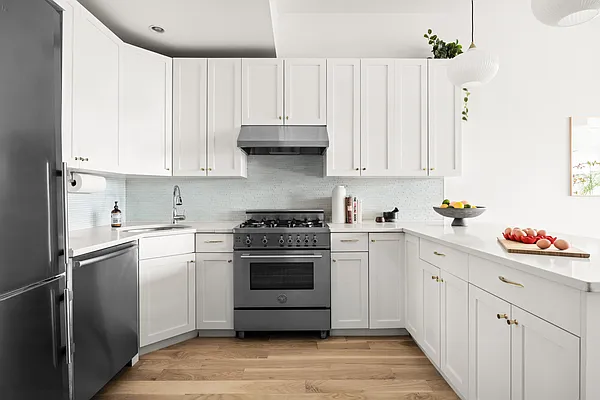 Sold by Compass | media 3