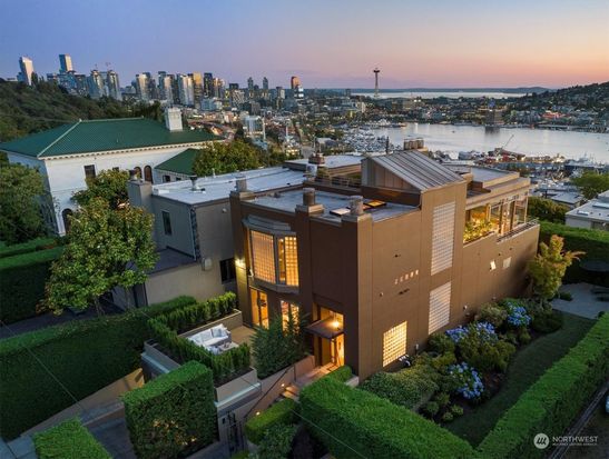 1917 10th Avenue E, Seattle, WA 98102
