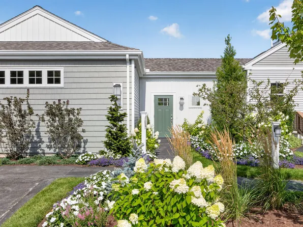 96 Aurora Sky, Plymouth, MA 02360