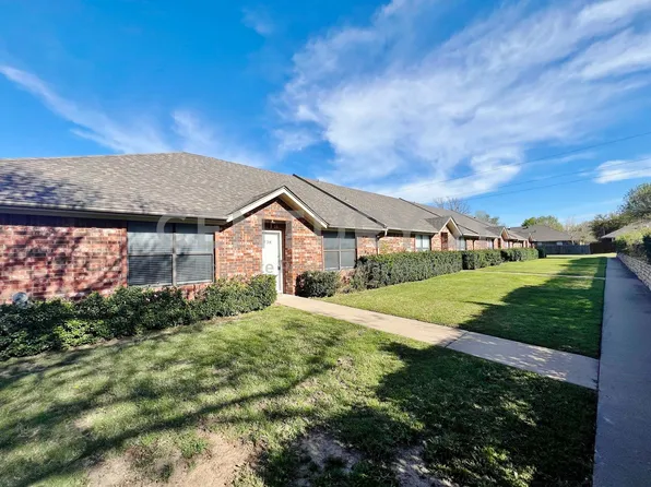 938 Austin Ct, Weatherford, TX 76086