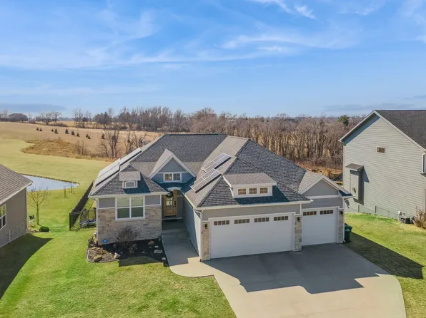 2005 Serenity Cir, Norwalk, IA 50211