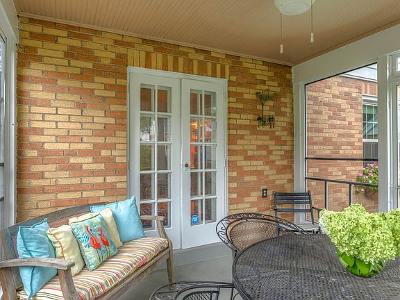 4th image of 8603 Eulalie Ave