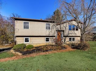 11 Oak Ridge Rd, Washington, NJ 07882