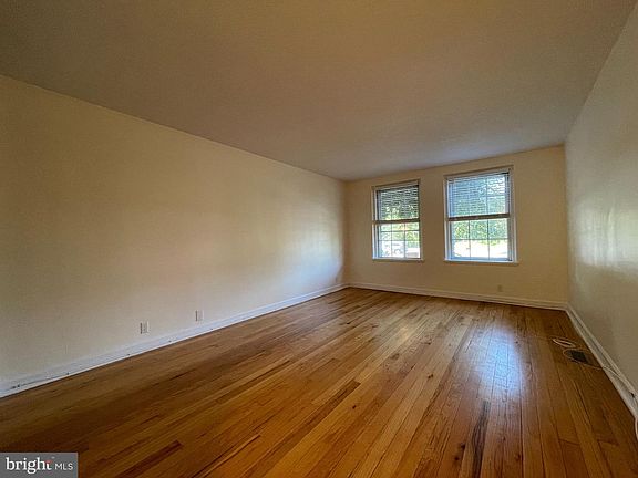 5th image of 4415 36th St S APT A2