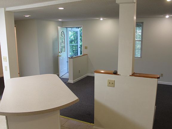 5th image of 529 Alta Vista Dr