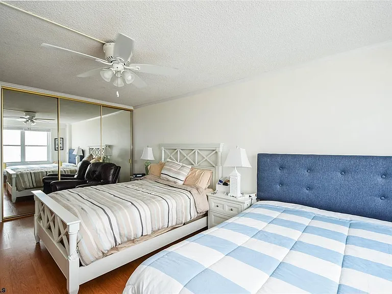 9400 Atlantic Ave #1116 — Photo 10