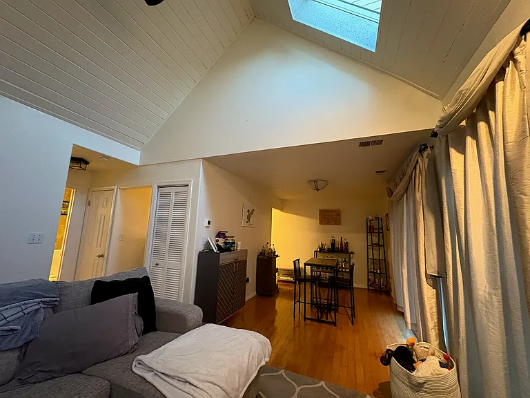 5013 Gatehouse Way — Photo 1