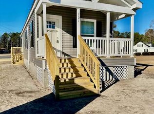 896 Academy St, Fair Bluff, NC 28439