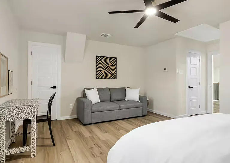 9690 Fallbrook Dr — Photo 13