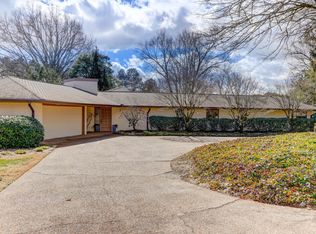 12020 N Fox Den Dr, Knoxville, TN 37934