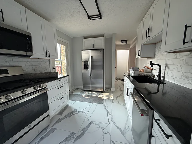 6414 N Christiana Ave — Photo 11