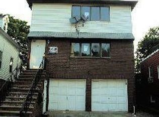 31 W 18th St, Bayonne, NJ 07002