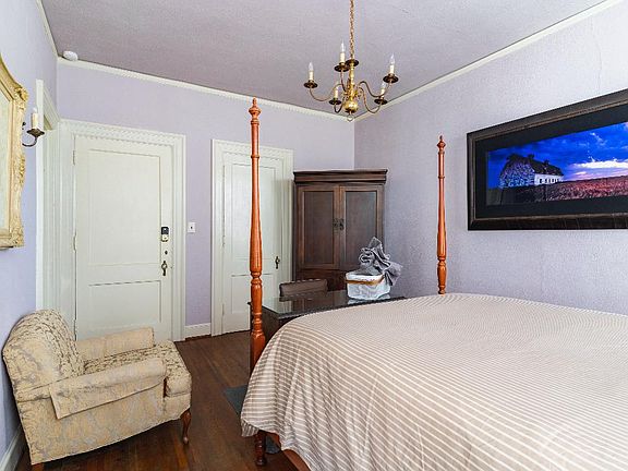 3rd image of 626 Oakland Ave #F