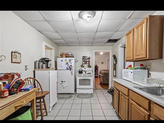 3rd image of 1436 S Broadway St APT 3