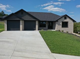 2625 Renns Lake Rd, Jefferson City, MO 65109