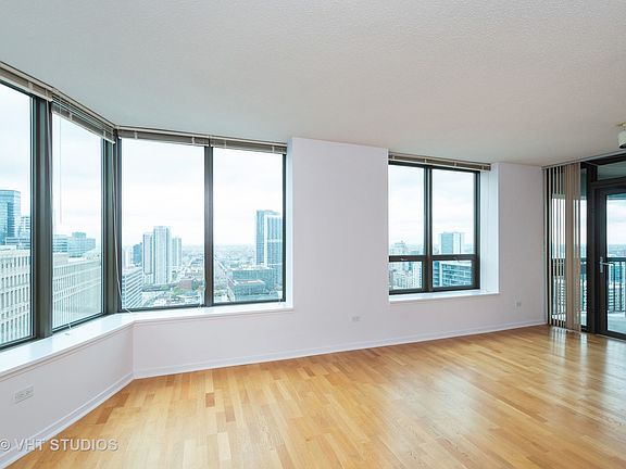 3rd image of 400 N Lasalle St #3108
