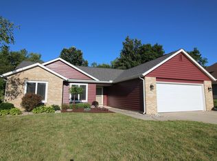 2209 Laforge Ln, Auburn, IN 46706