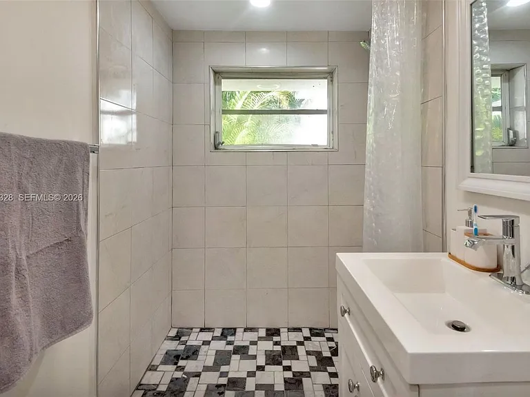 5845 SW 88th St — Photo 22
