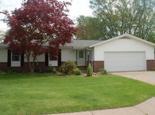 1138 Sommerset Ln, Huron, OH 44839