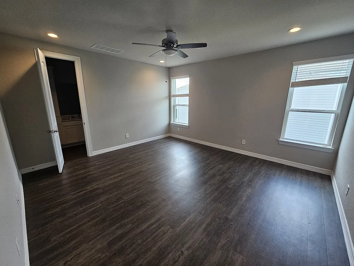 Building Photo - Cane Oak Way
