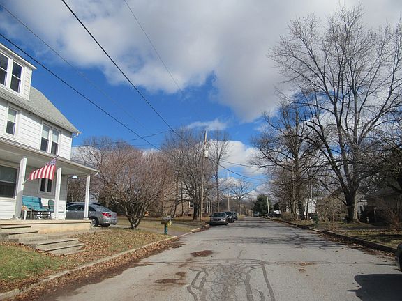 4th image of 118 Penn St
