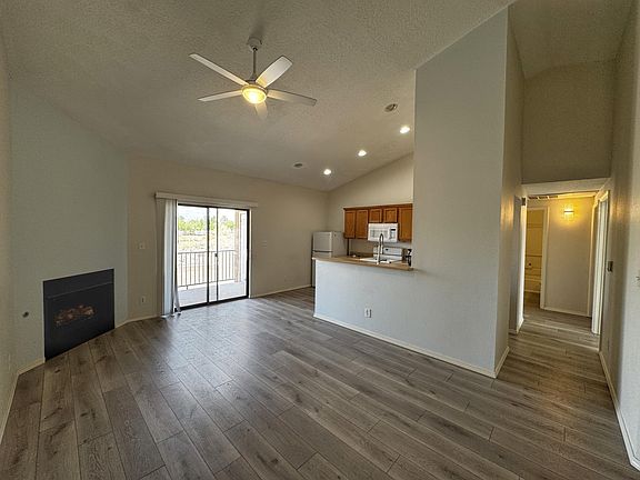 3rd image of 1105 Meadowlark Way SE APT D