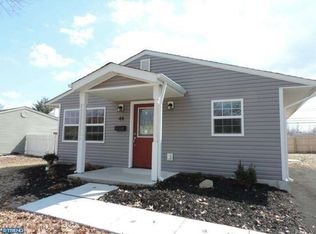 44 Forest Ln, Levittown, PA 19055