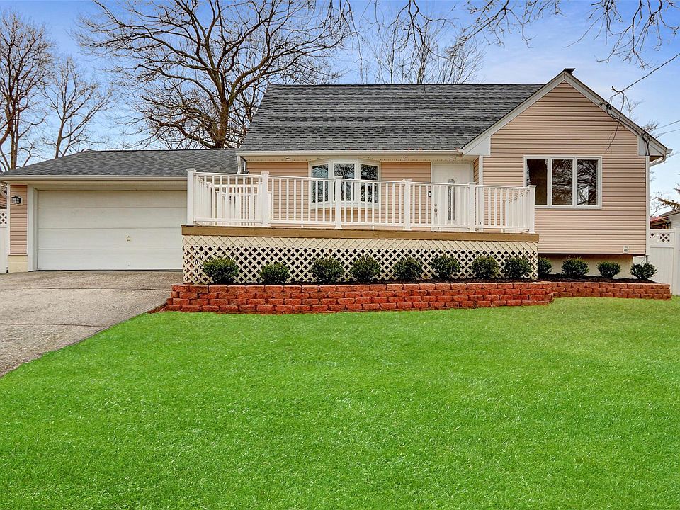 1st image of 12 Lindell Avenue