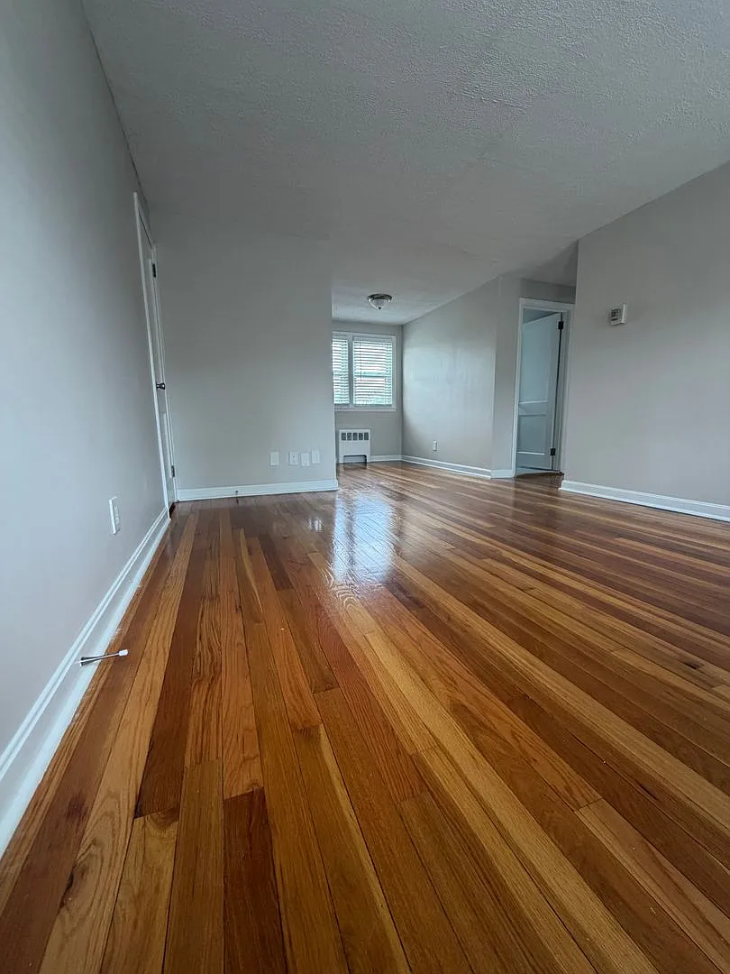 Shawomet Gardens Apartments — Photo 2