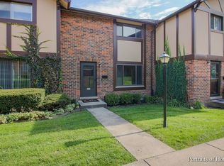 1S219 Ingersoll Ln, Villa Park, IL