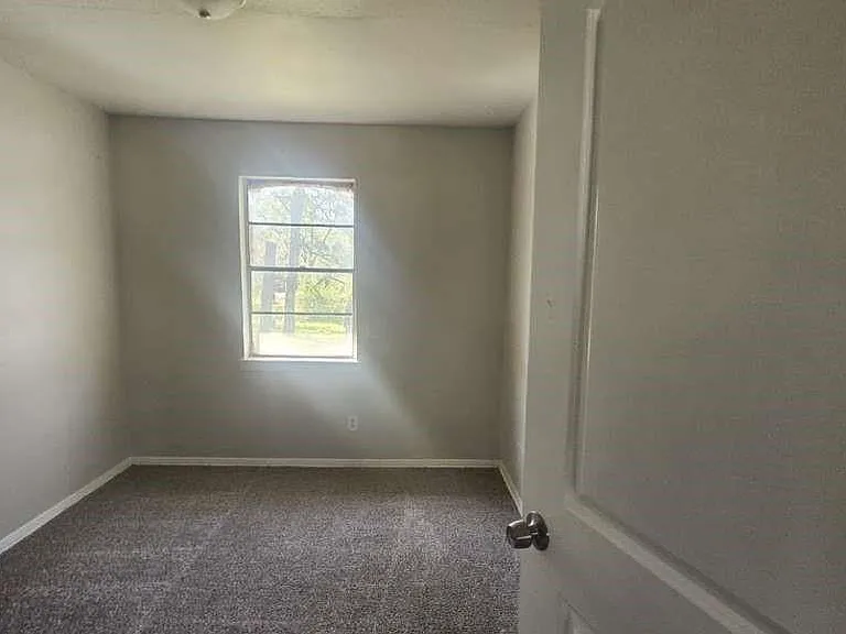 9222 Lockwood Dr #17 — Photo 6