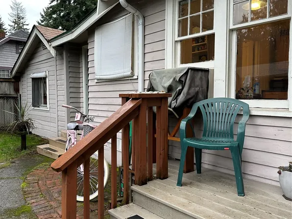 554 N 137th Street #A & B, Seattle, WA 98133