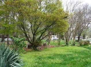 726 Prince Rd, Greensboro, NC 27455