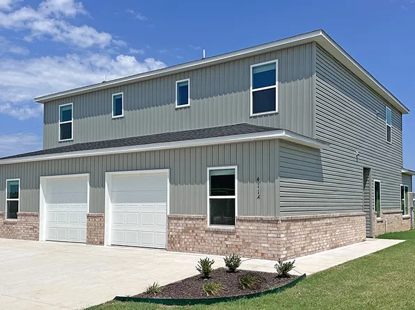 411 A W Cloud Dr, Siloam Springs, AR 72761