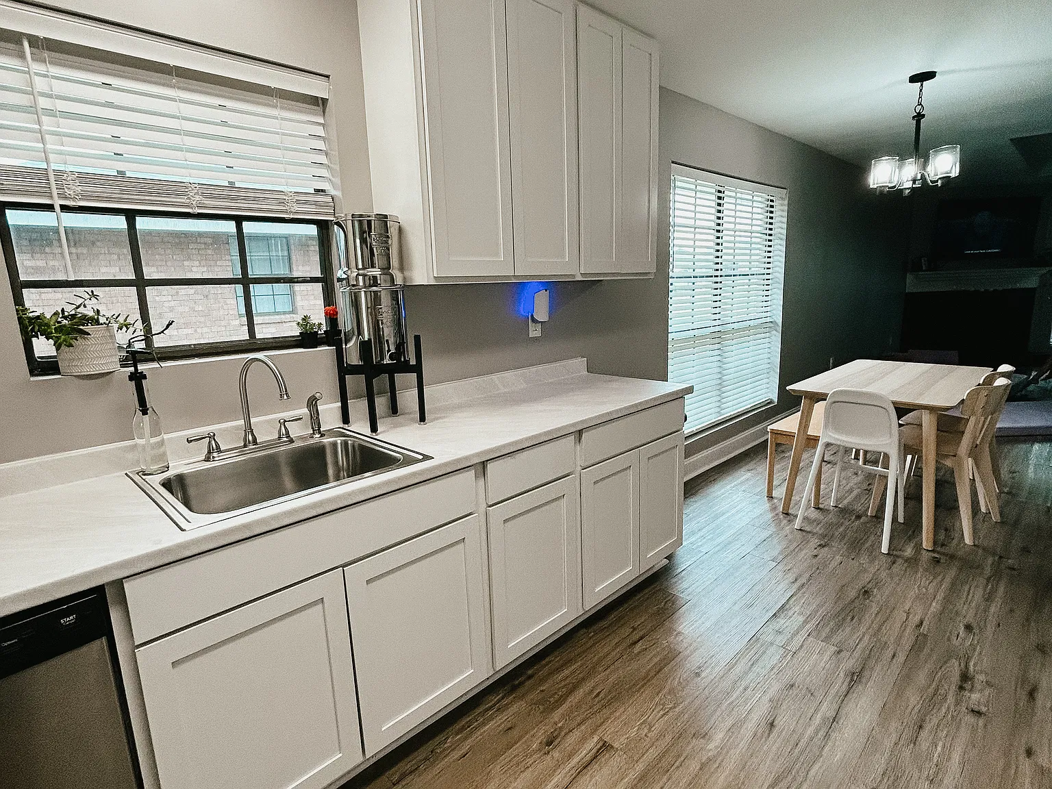 3 bed, 1286 sqft, $1,950 — Photo 4