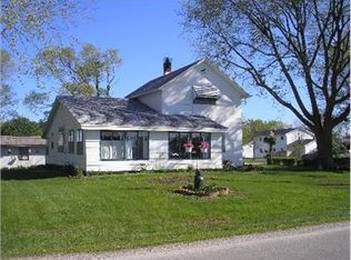 721 W 2nd St, Gilman, IL 60938