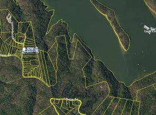 Turkey Rdg, Byrdstown, TN 38549