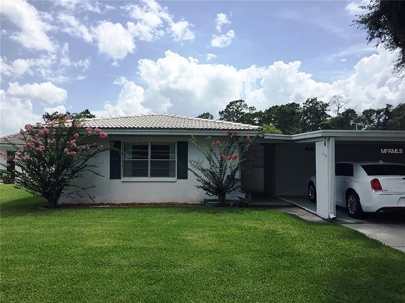 1st image of 711 Barber Cir