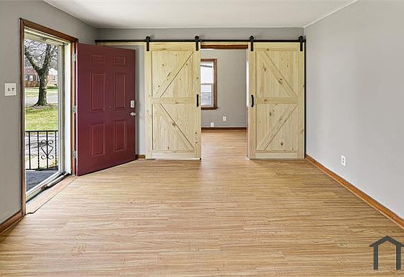 2nd image of 1215 Saint Matthew Dr