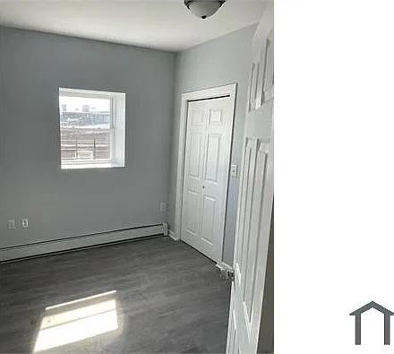 4 bed, $3,800 — Photo 4