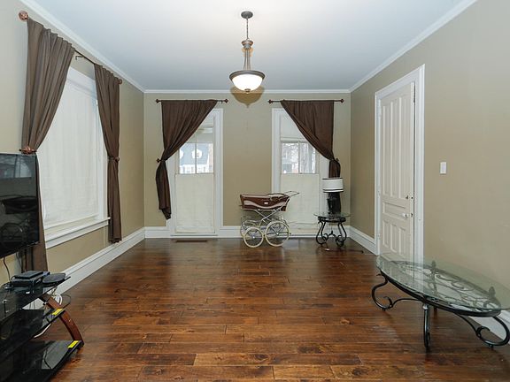 222 Cutler St-104
