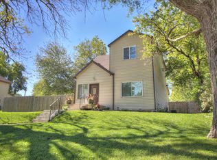 708 Main St, Maxwell, IA 50161